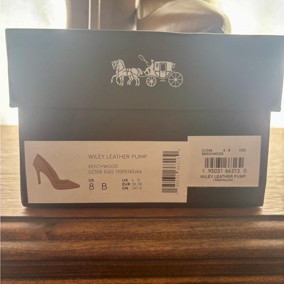 Wiley leather Coach pumps size 8 nude tan camel - Picture 4 of 14